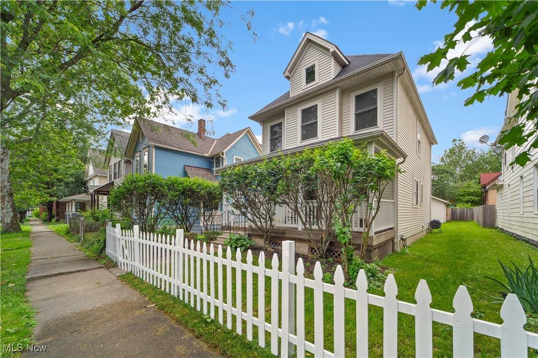 2012 Clover Avenue - Photo 1