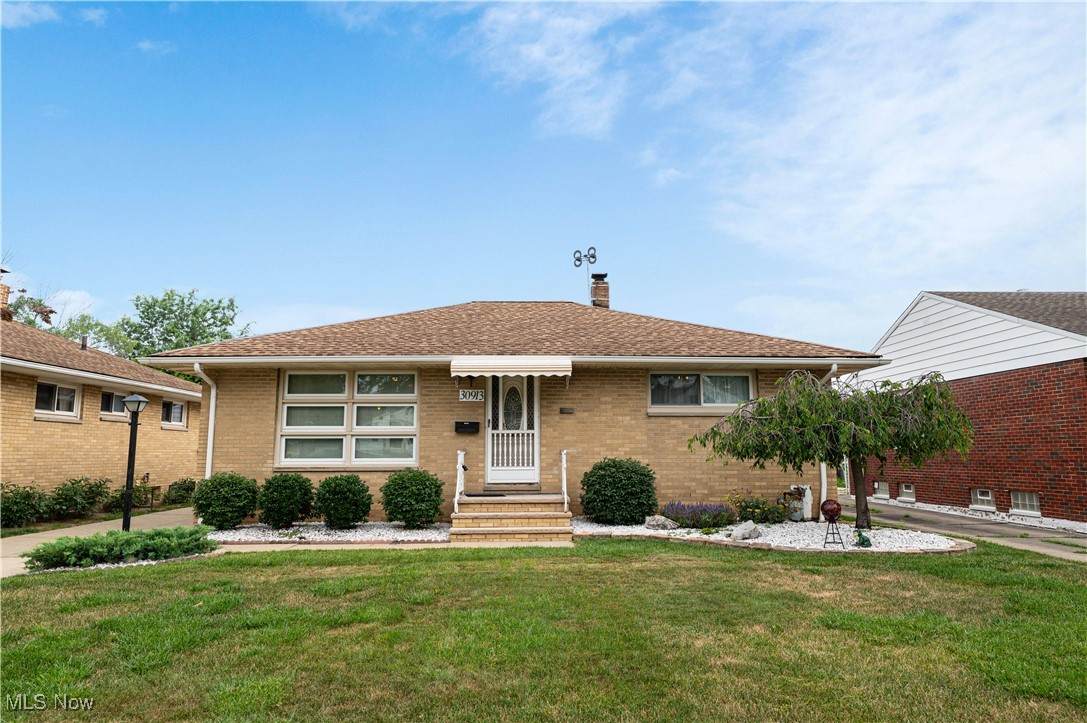 30913 Ronald Drive - Photo 1