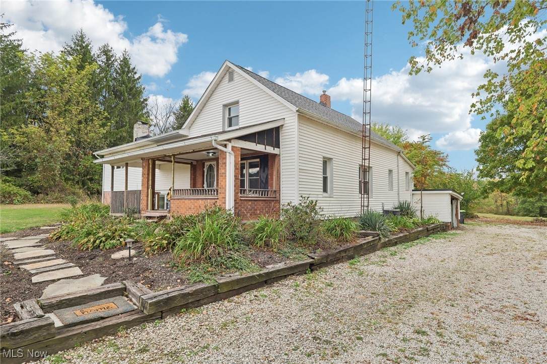 22120 Center Road - Photo 1