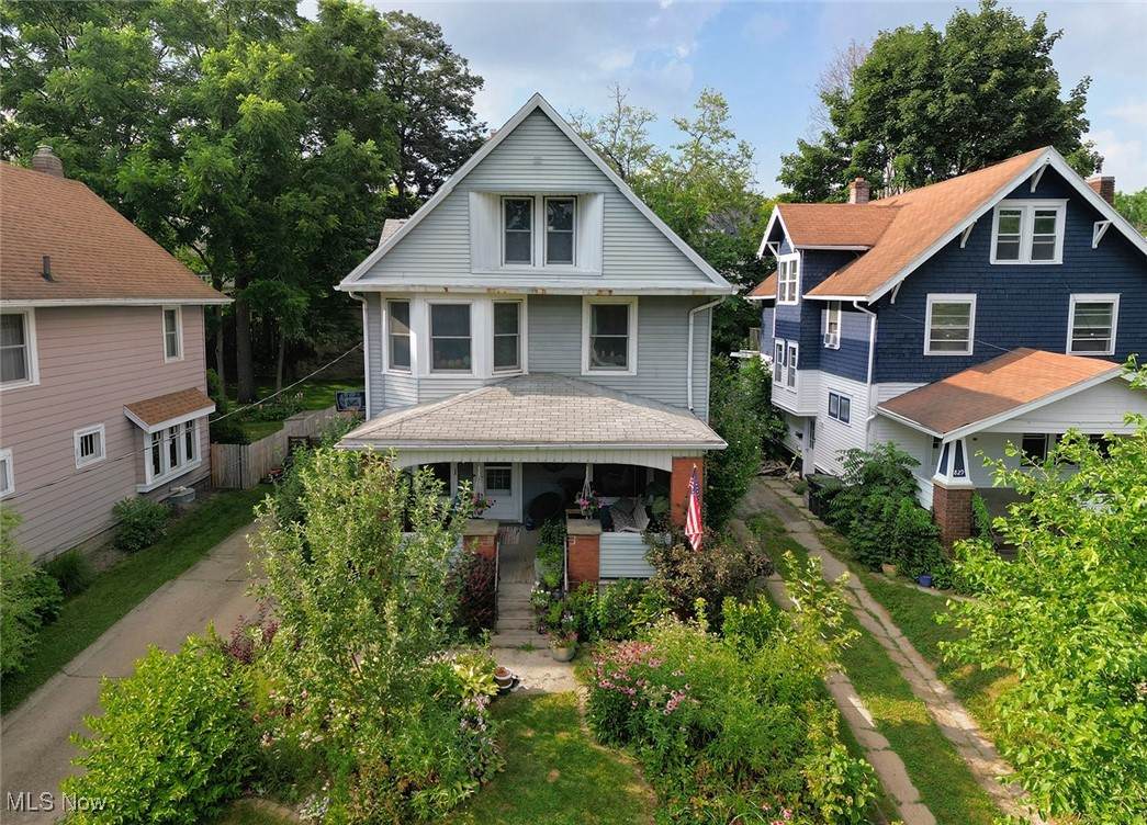 833 Elmore Avenue - Photo 1