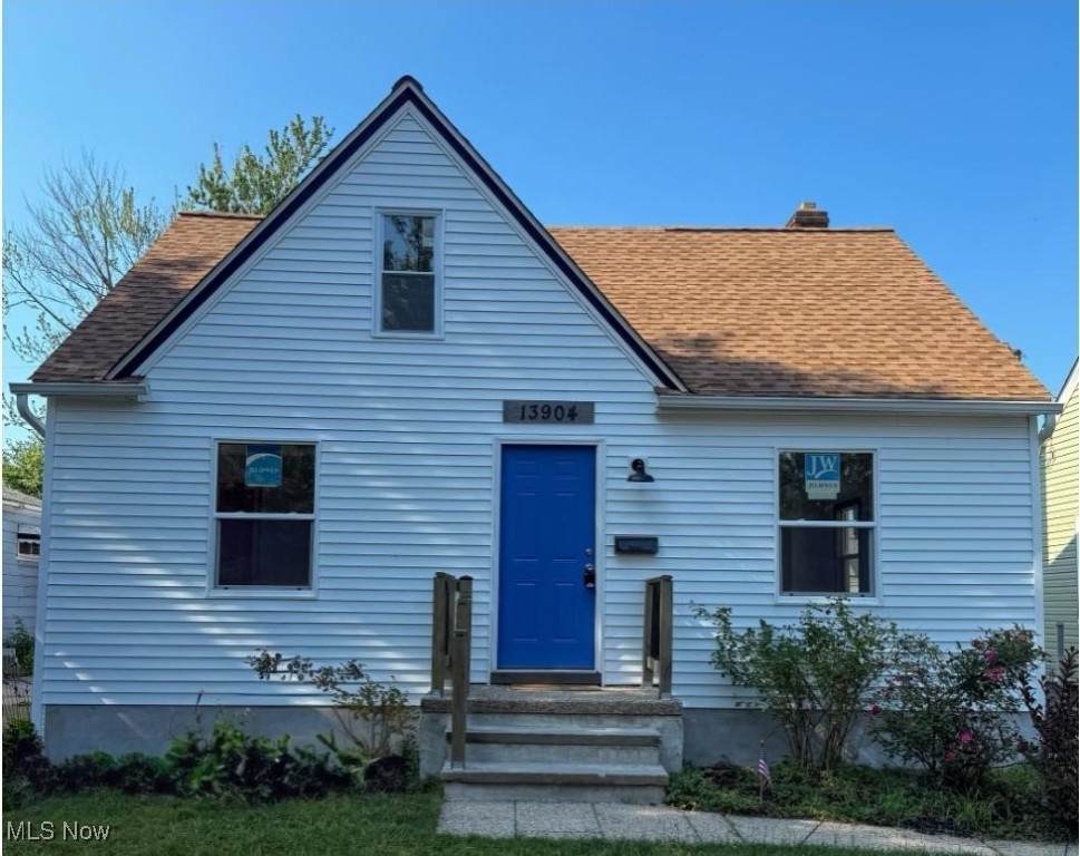 13904 Highlandview Avenue - Photo 1