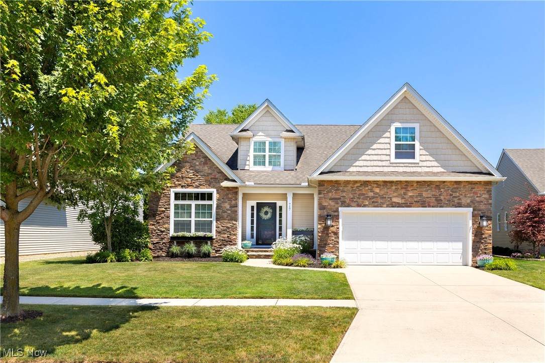 717 Schiller Court - Photo 1
