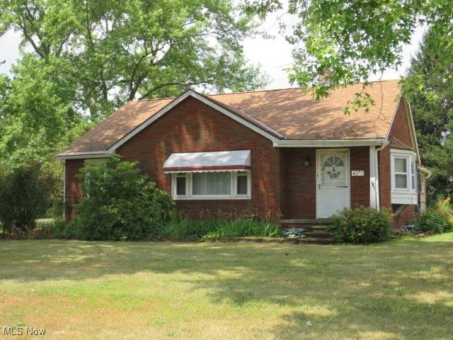 4377 Center - Photo 1