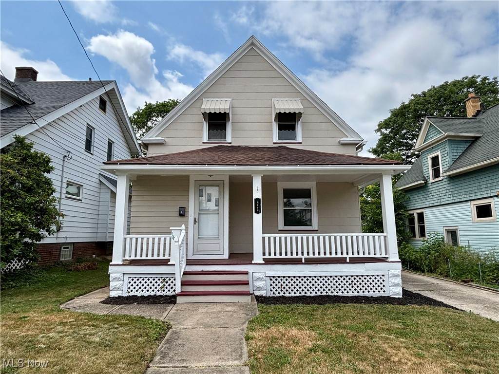 1496 Winton Avenue - Photo 1