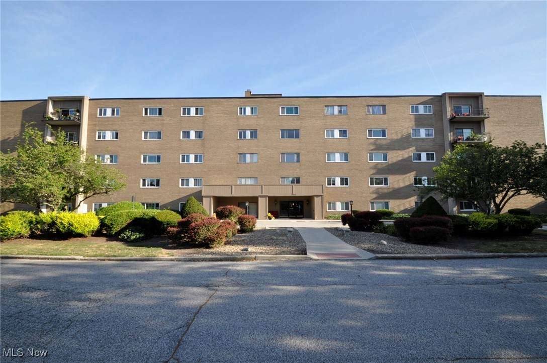 20333 Detroit Road - Photo 1