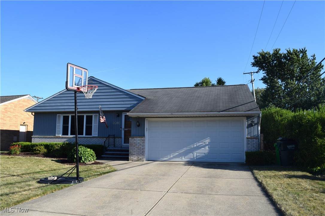 5910 Mayberry Avenue - Photo 1