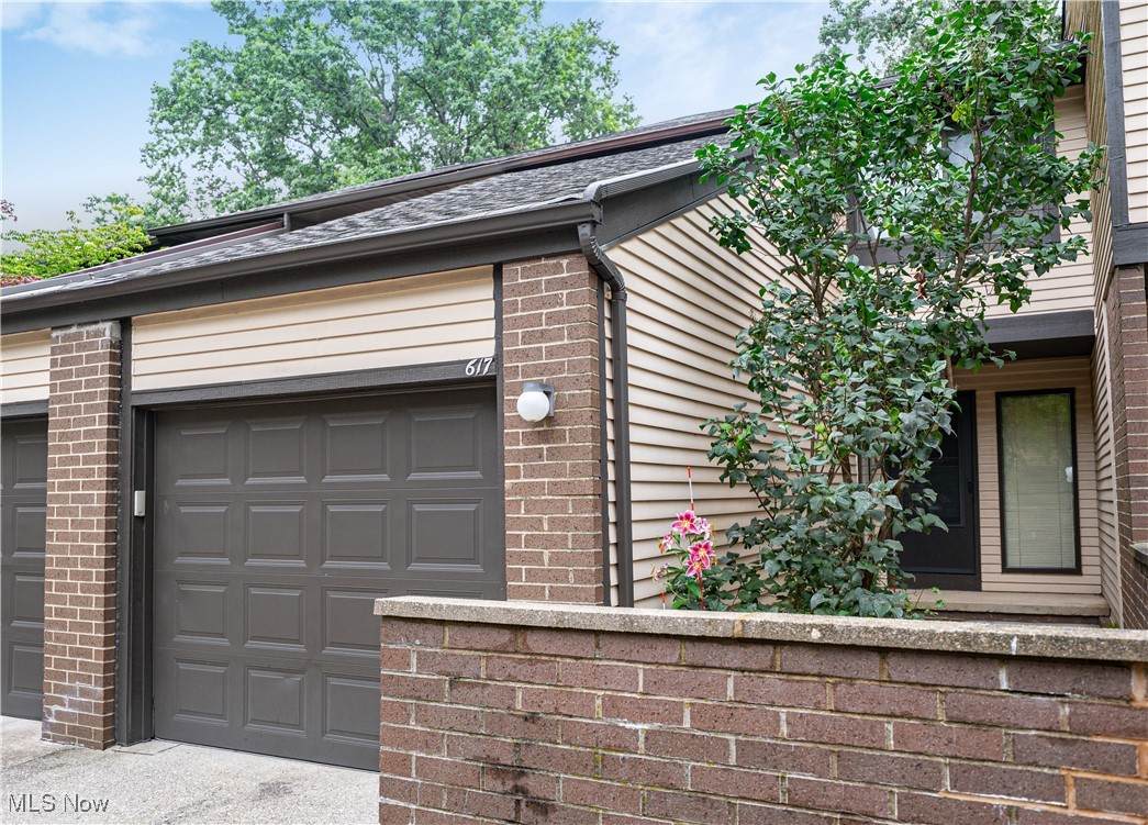 617 Dade Lane - Photo 1