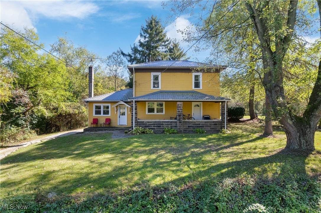 2170 Carmont Avenue - Photo 1