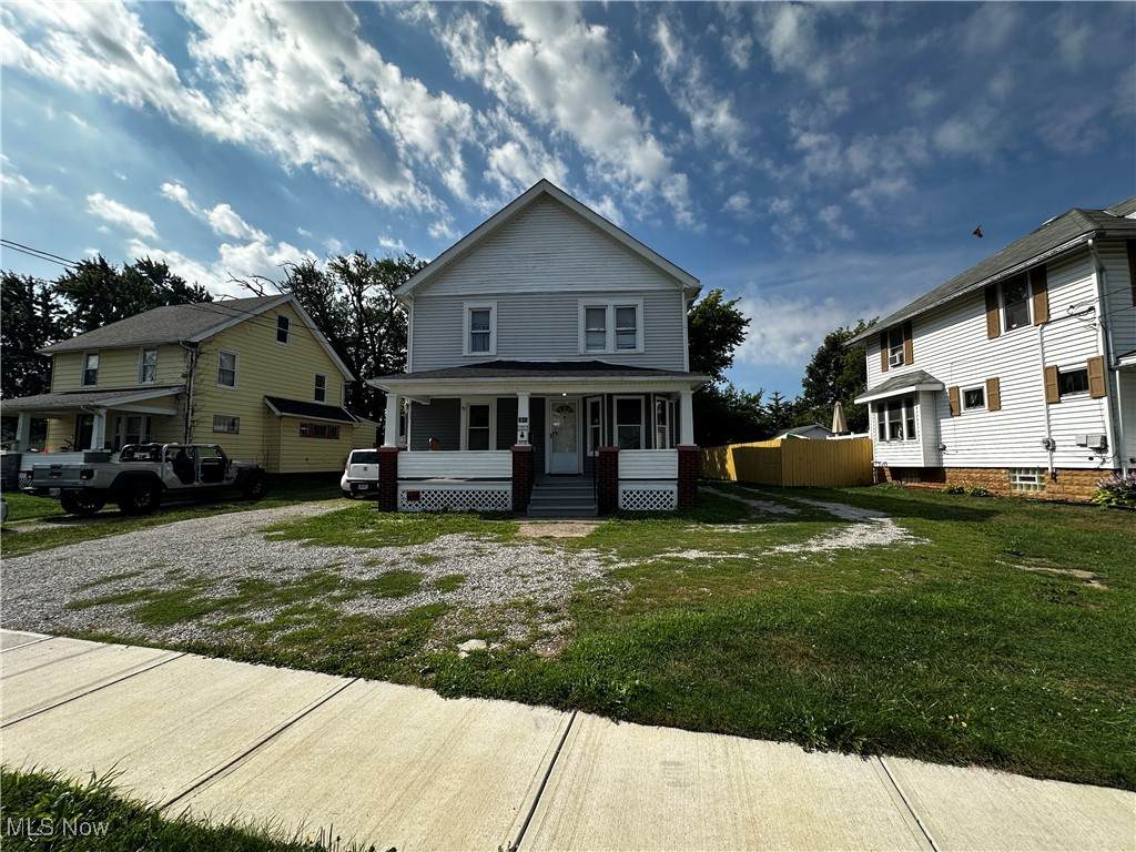 707 20th Street - Photo 1