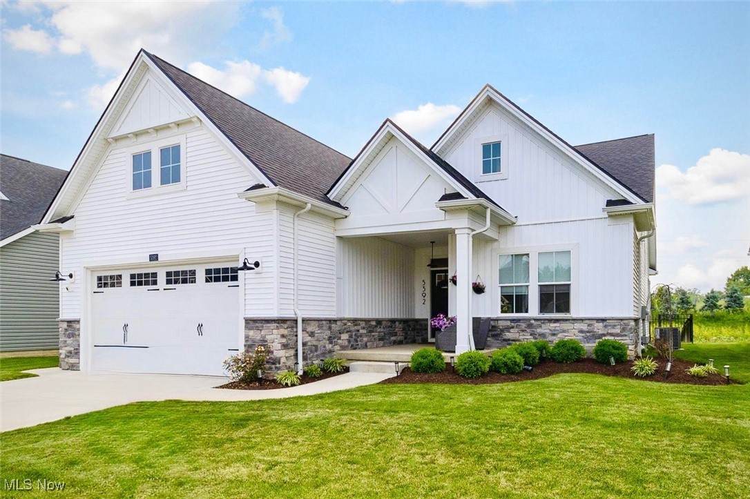 5392 Hawks Nest Circle - Photo 1