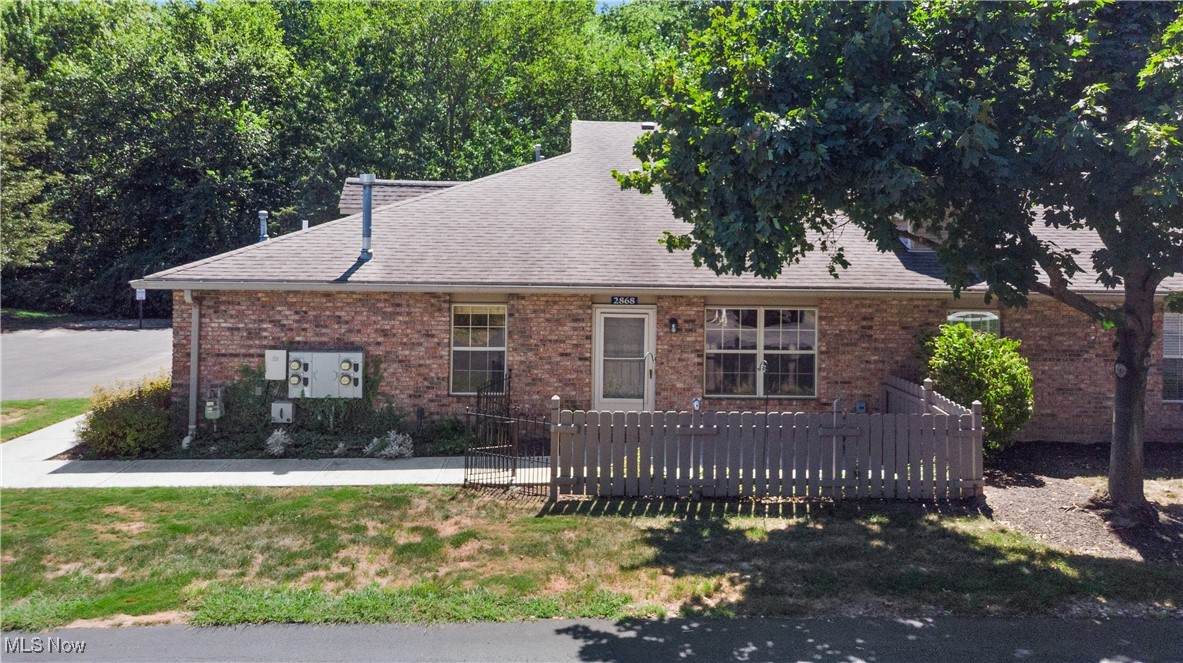 2868 Shakespeare Lane - Photo 1