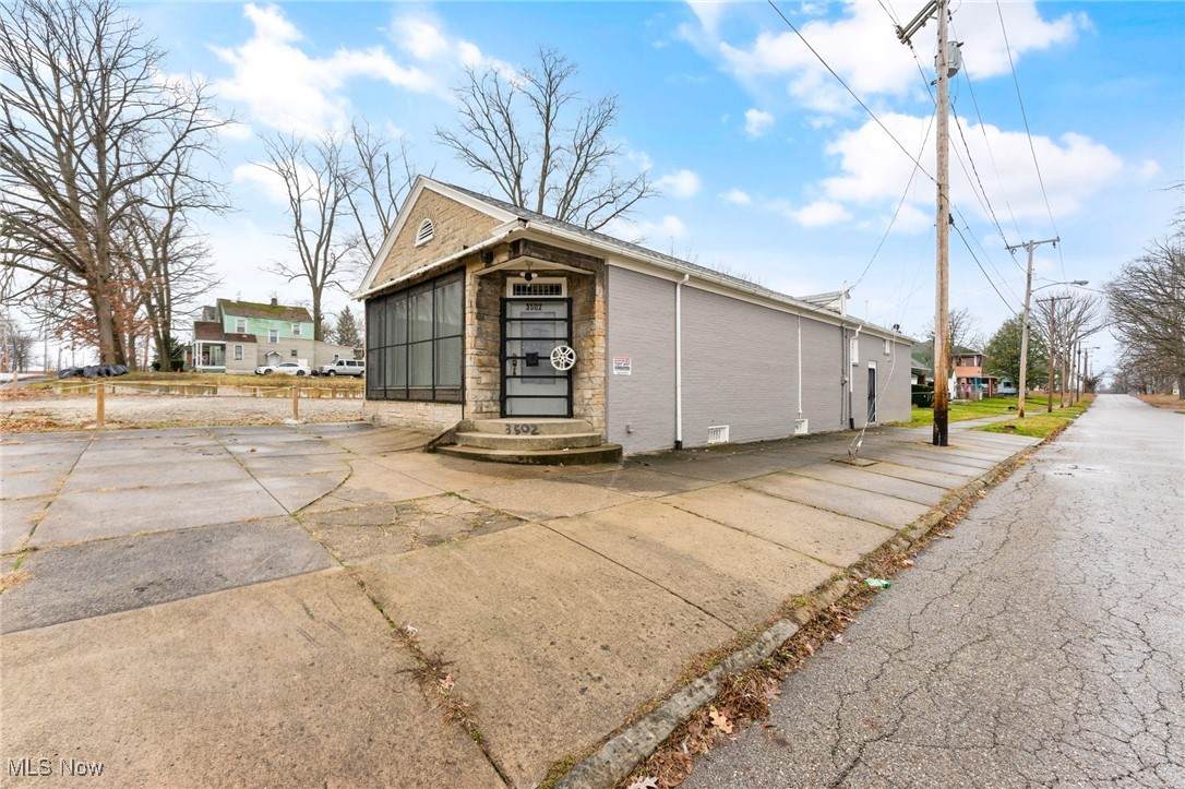 3502 Hillman Street - Photo 1