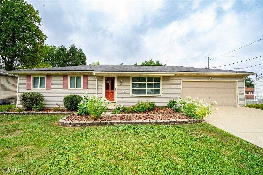 473 Carriage Hill Drive - Photo 1