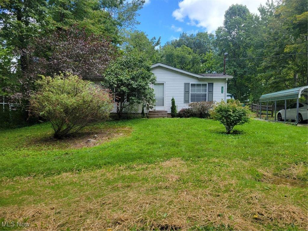 15615 Valleyview Drive - Photo 1