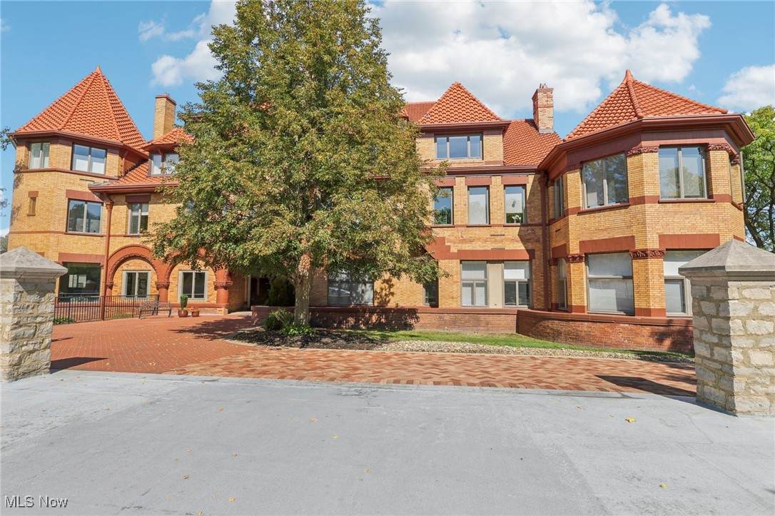 23200 Lake Road - Photo 1