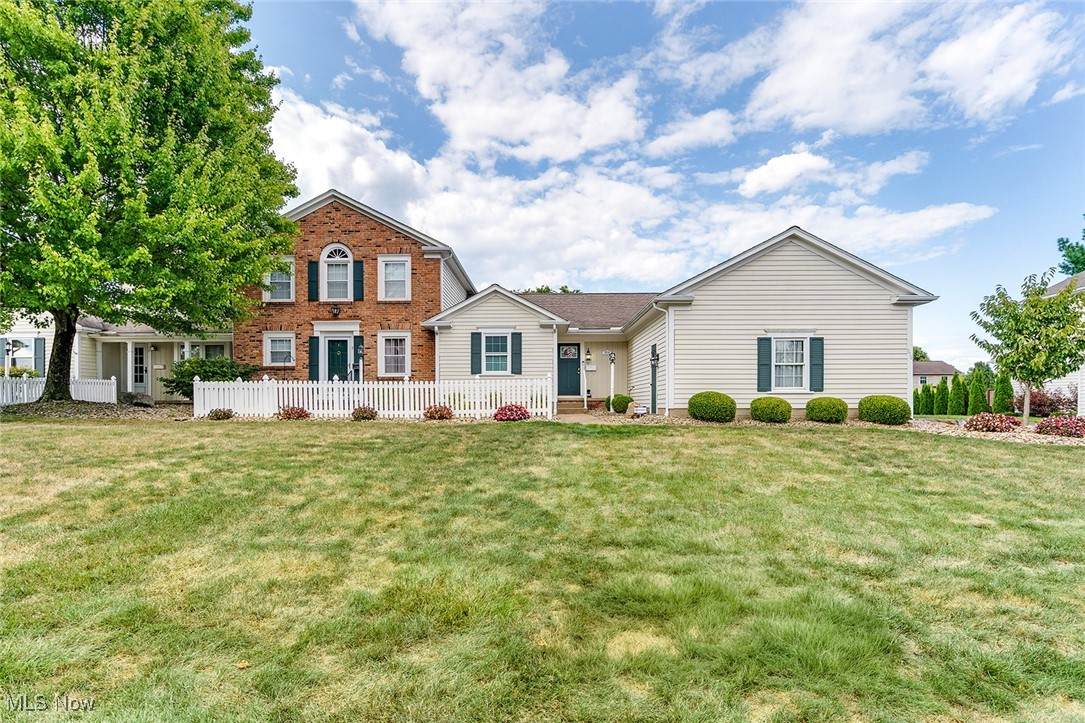 814 Kentwood Drive - Photo 1