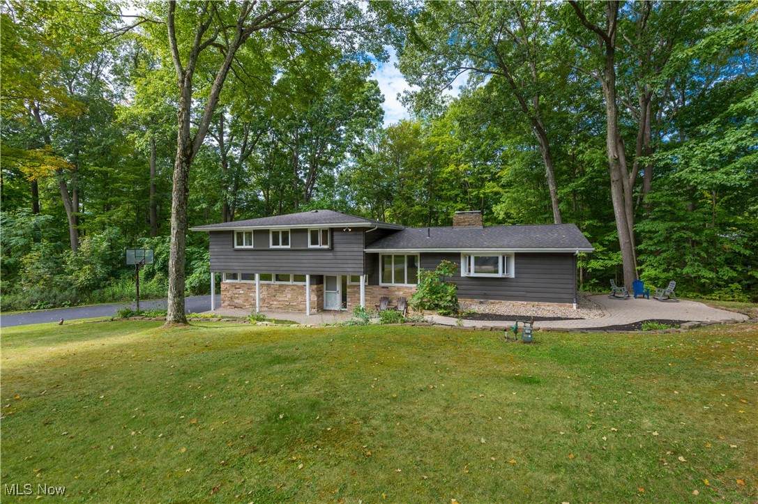 5 Skyline Drive - Photo 1