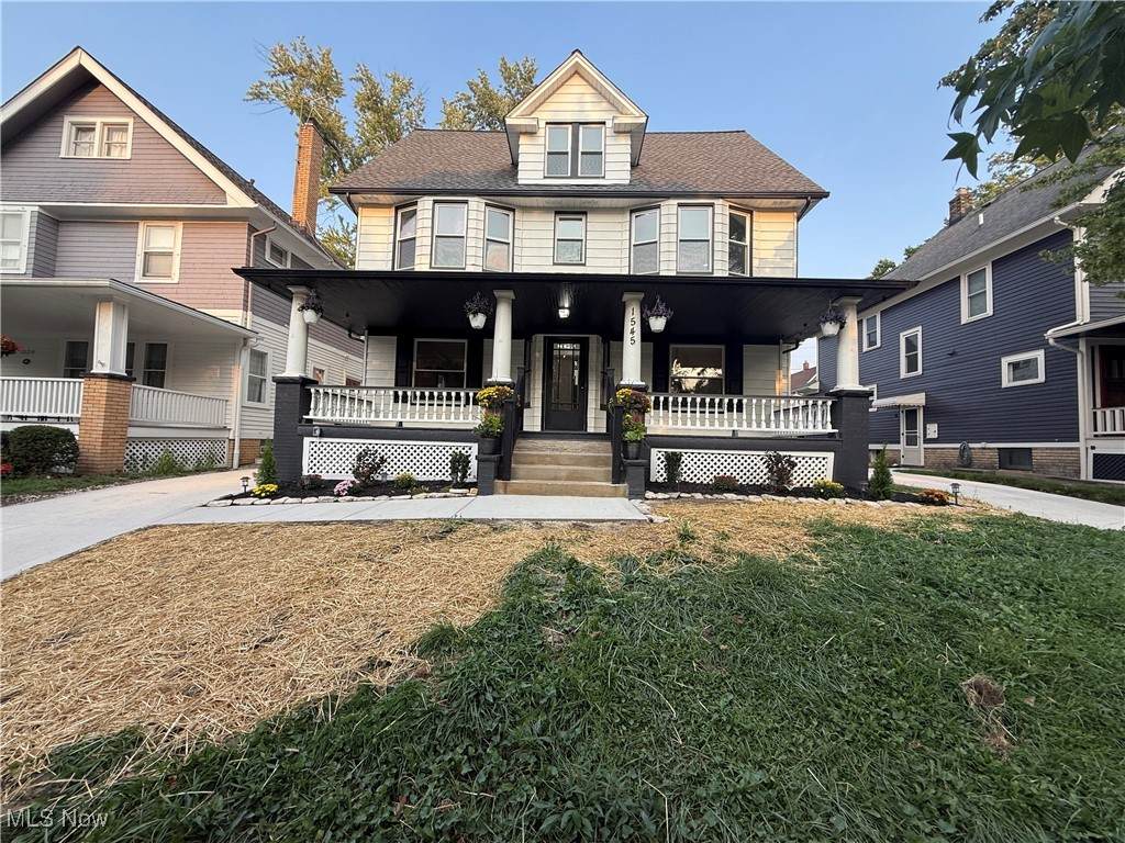 1545 Marlowe Avenue - Photo 1