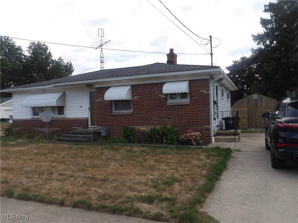 515 Hillman Road - Photo 1