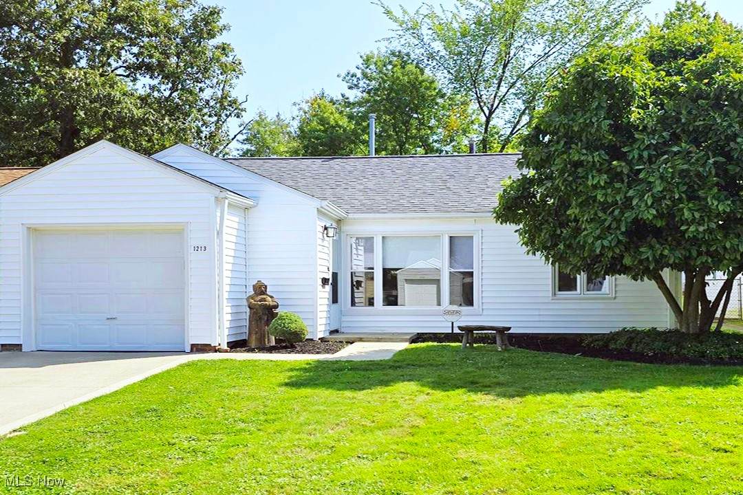 1213 Eastwood Avenue - Photo 1