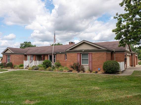 1660 Knob Hill Drive - Photo 1