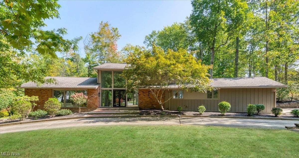 2825 Belgrave Road - Photo 1