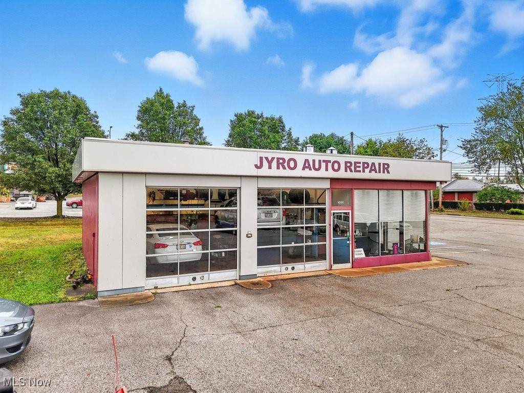 10191 Northfield Road - Photo 1