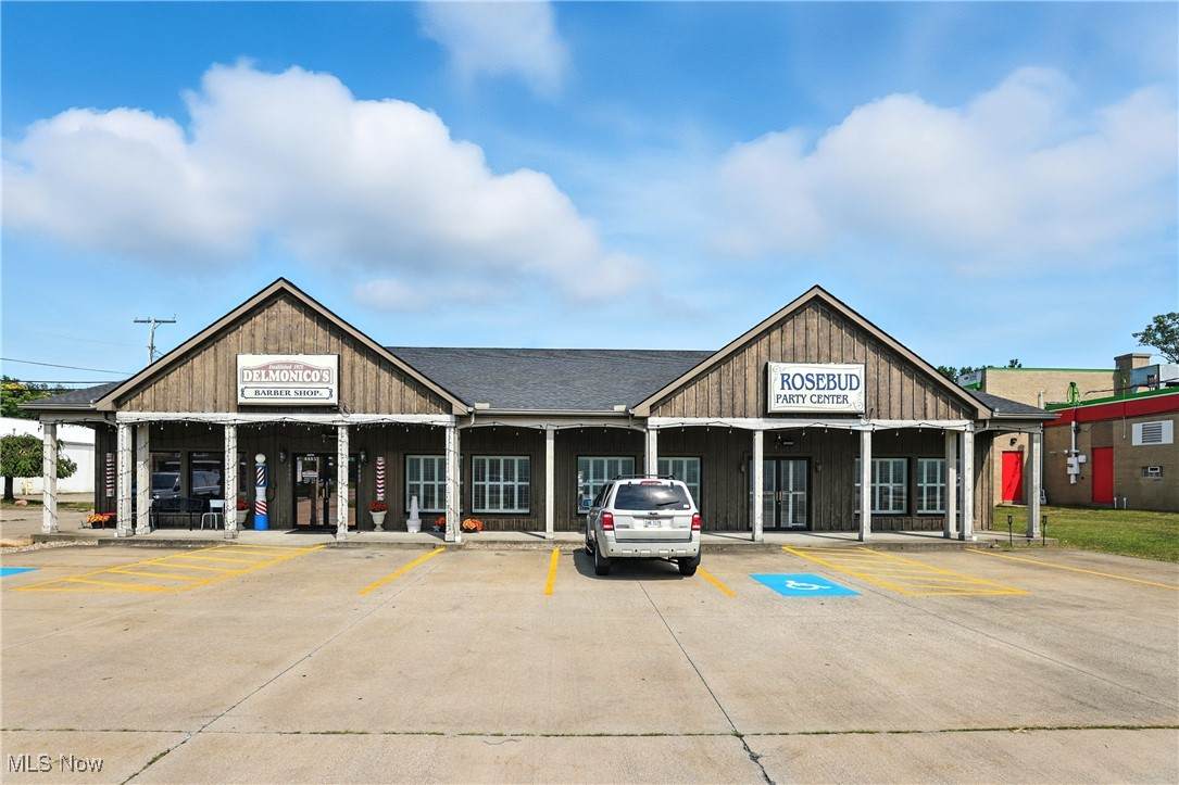 4489 Oberlin Avenue - Photo 1