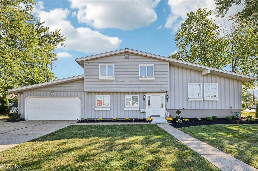 2315 Mark Drive - Photo 1