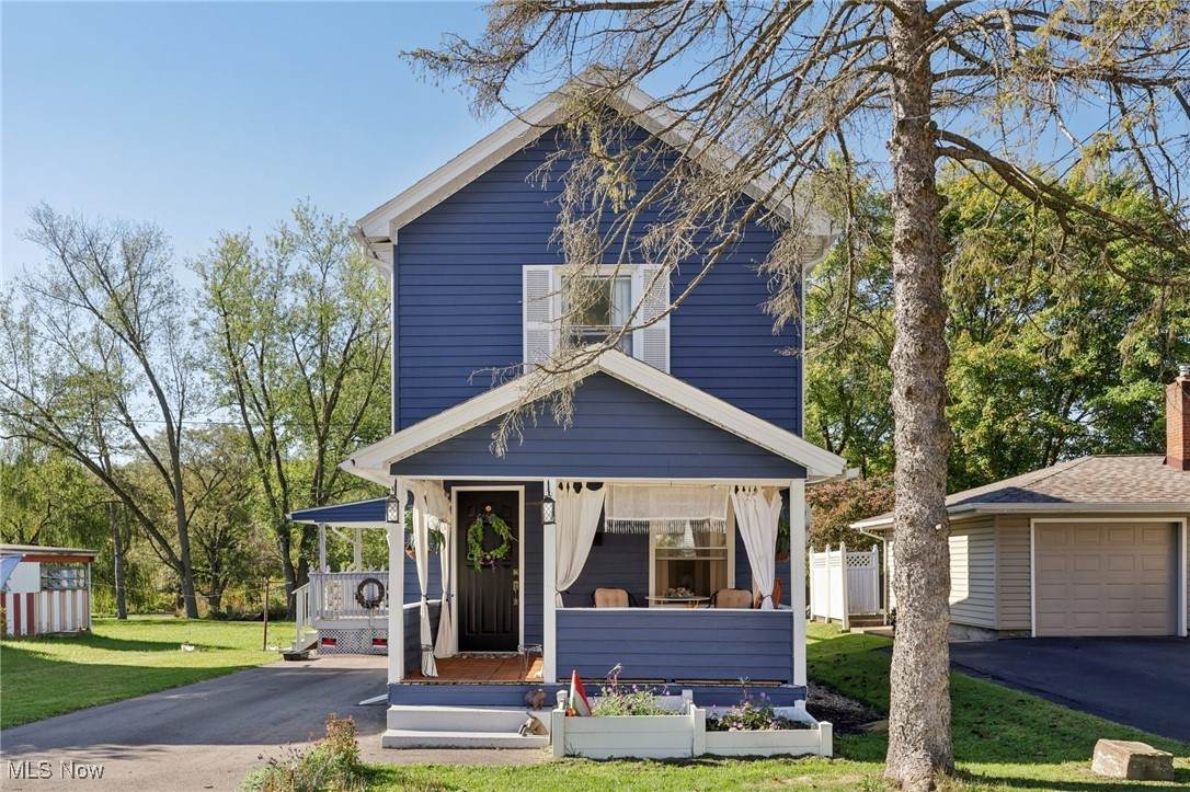 761 Wood Street - Photo 1