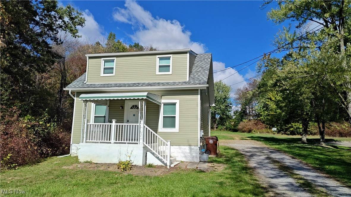 424 Mathews Road - Photo 1