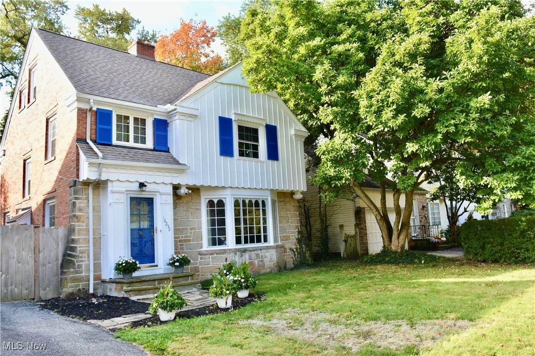 16252 Oakhill Road - Photo 1