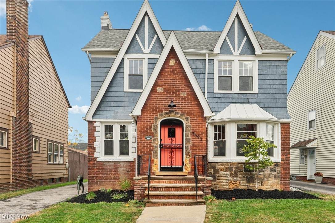 3593 Tullamore Road - Photo 1