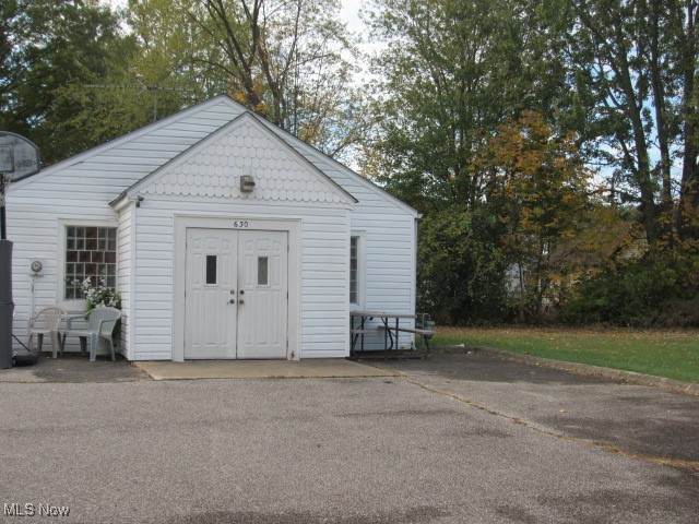 630 Nelson Street - Photo 1