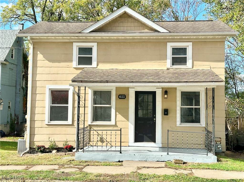 611 3rd Street - Photo 1