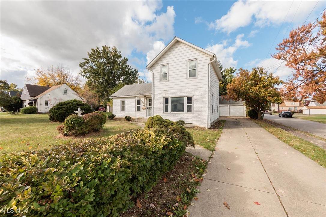 820 250 Street - Photo 1