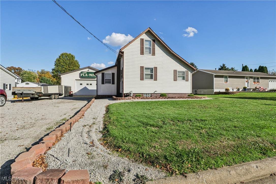 670 Dartmouth Street - Photo 1