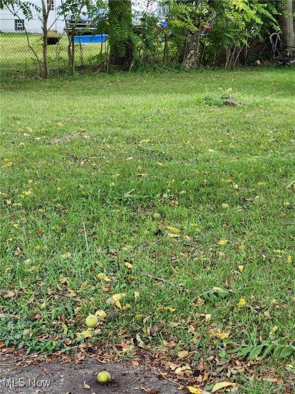  Clara Avenue - Photo 1