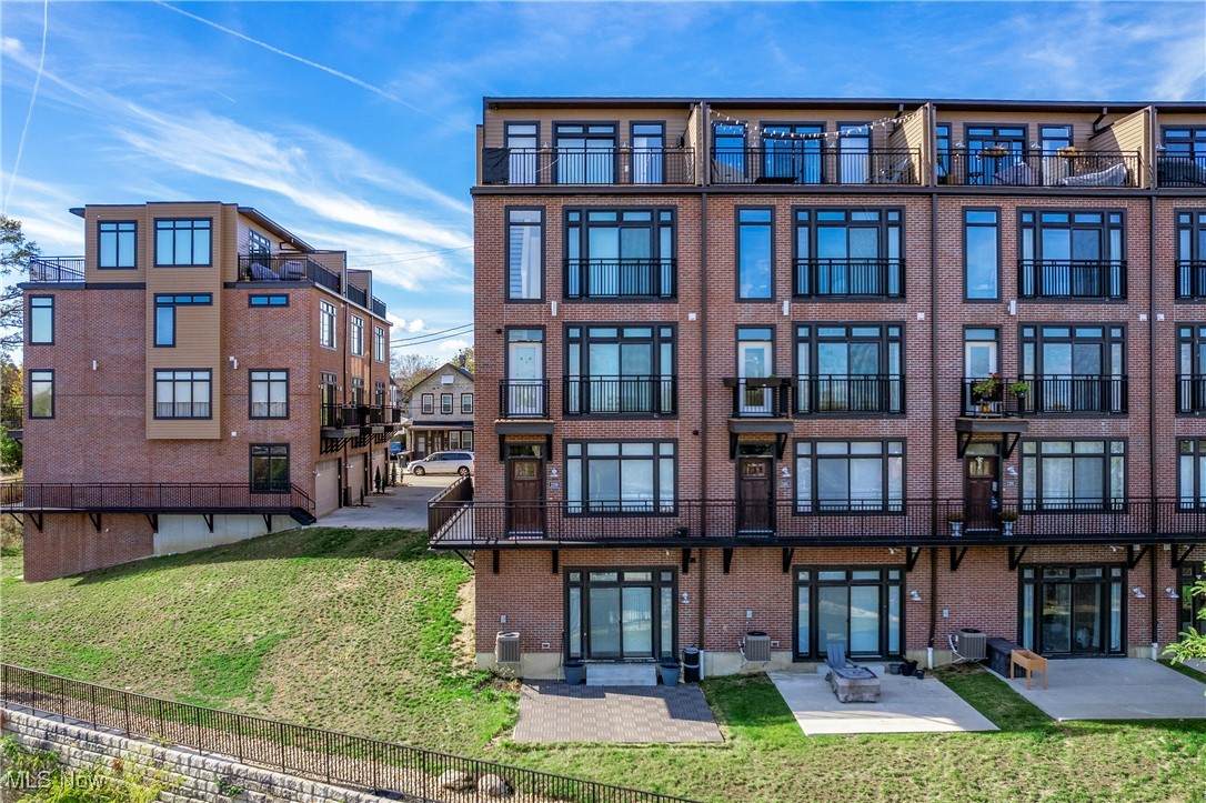 2289 19th Street - Photo 1