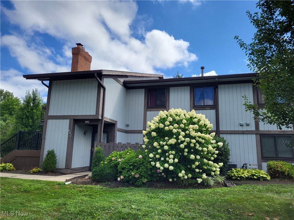 882 Kirkwall Drive - Photo 1