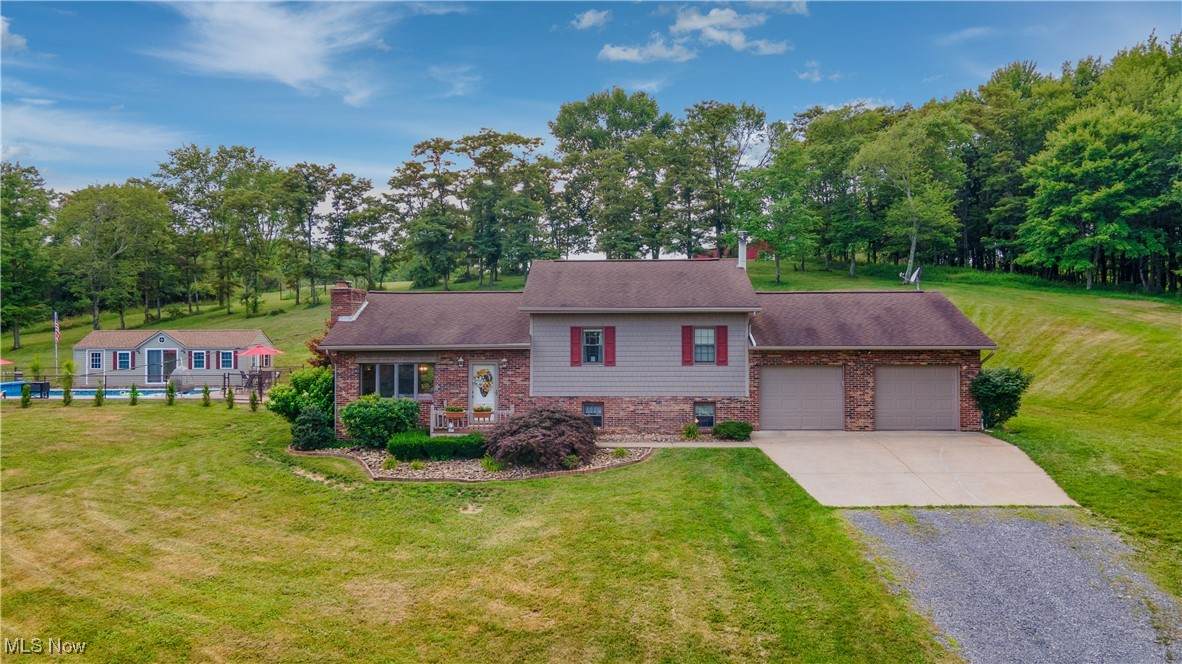 153 Lowes Drive - Photo 1