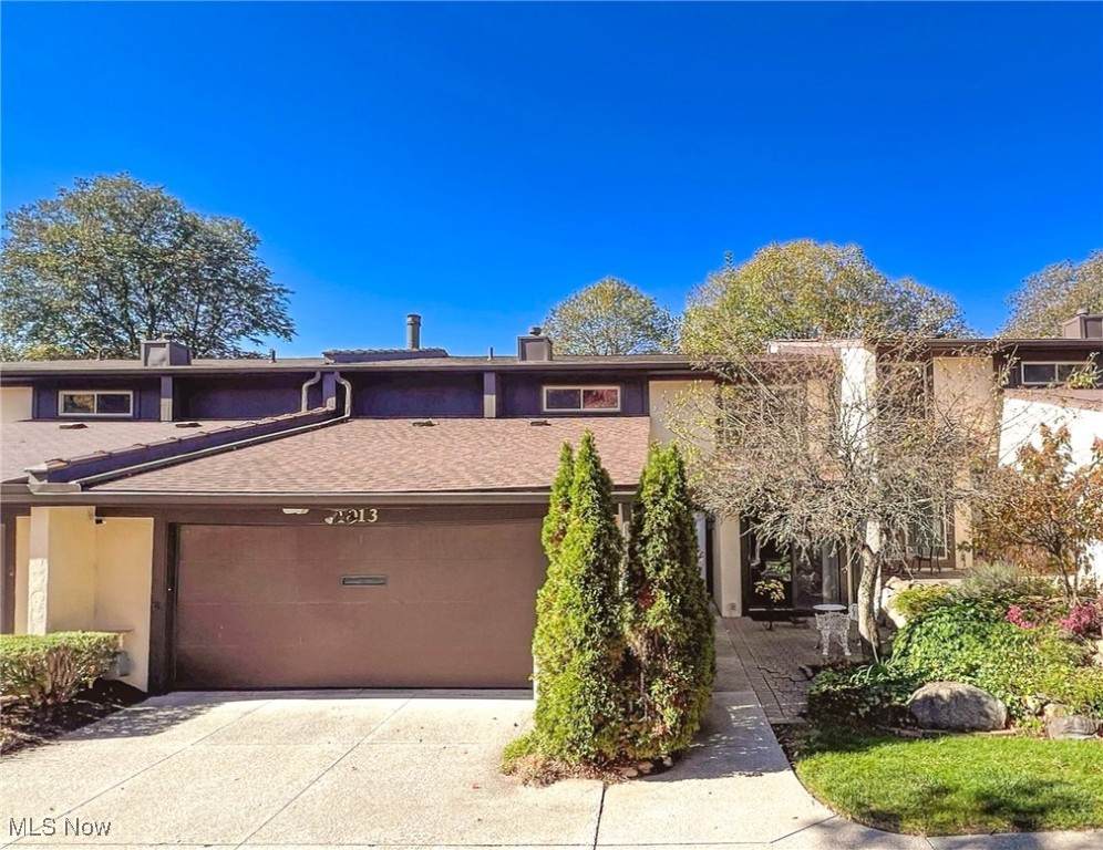 1013 Bunker Drive - Photo 1