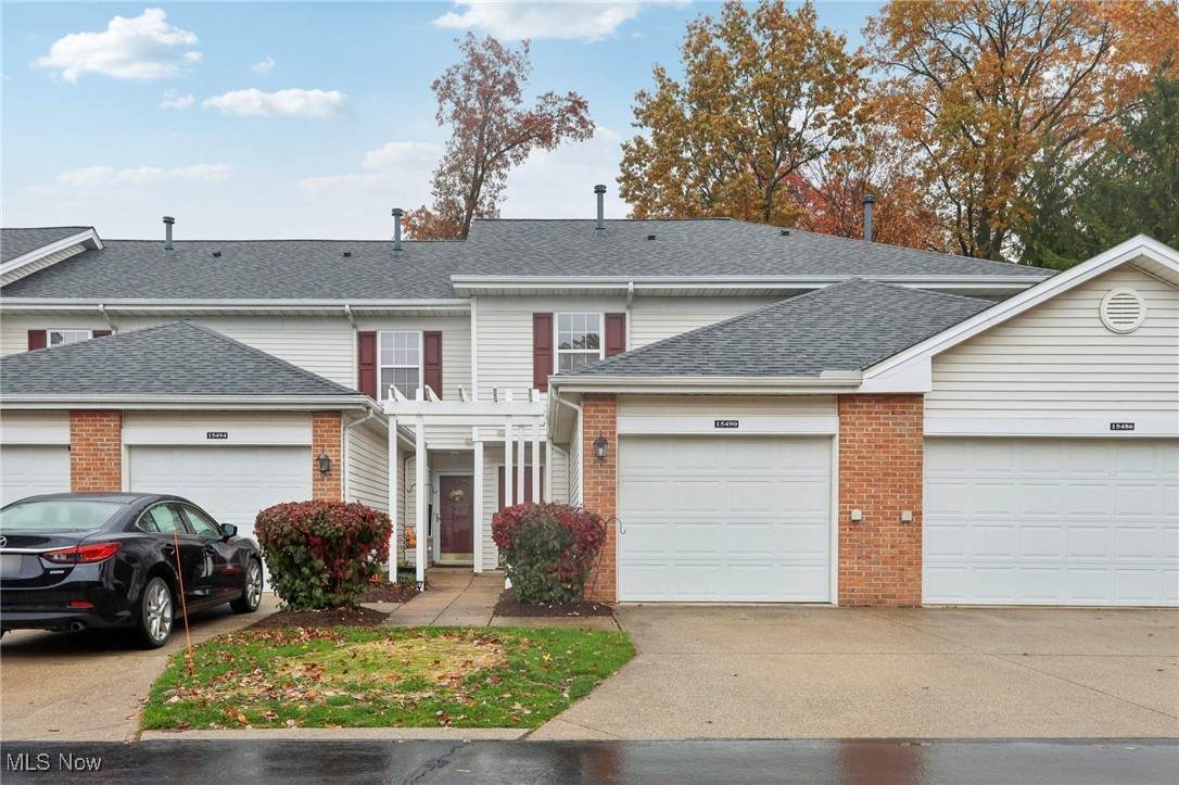 15490 Oakshire Court - Photo 1