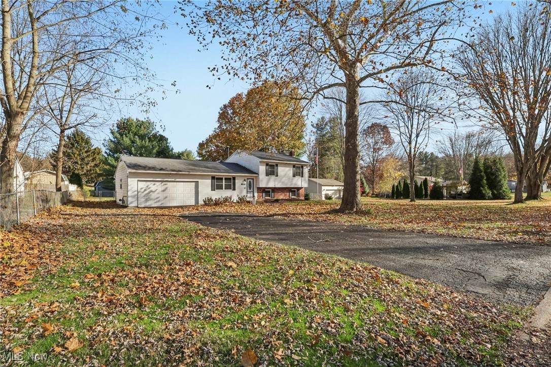 6407 Southview Drive - Photo 1