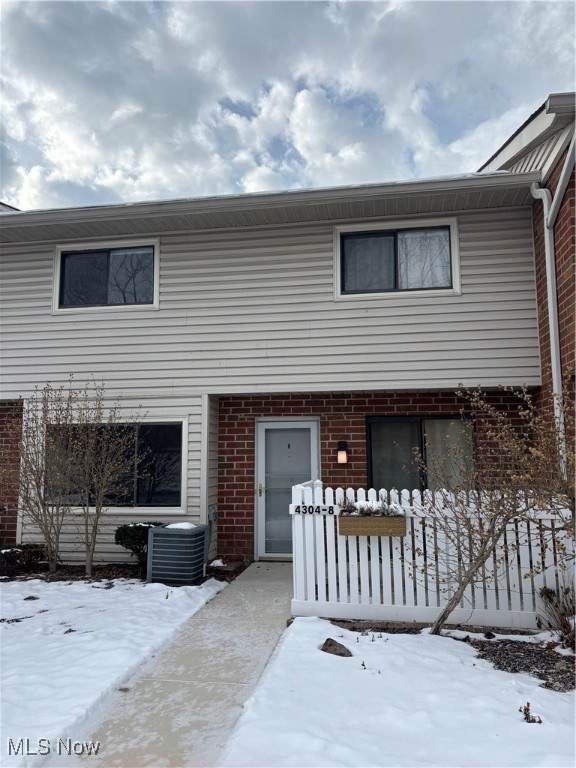 4304 Hyde Park - Photo 1