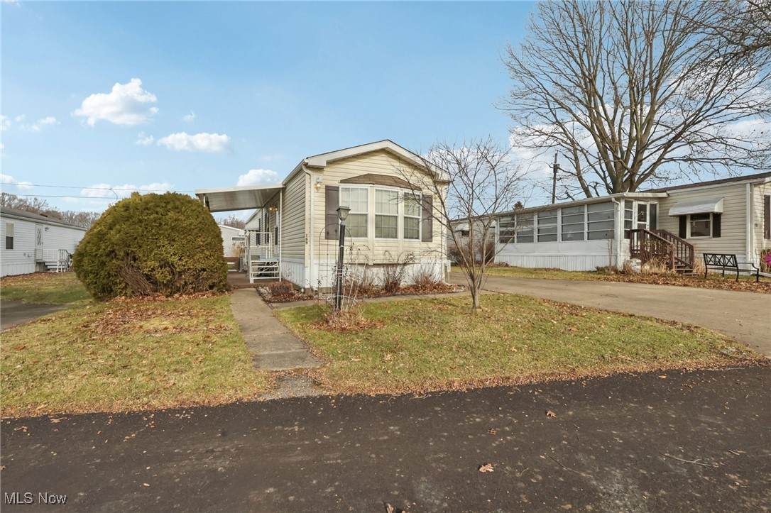 18592 Edwards - Photo 1