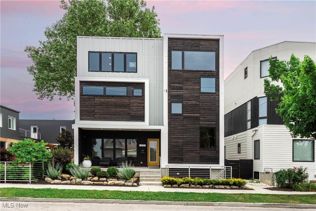 2051 19th Street - Photo 1