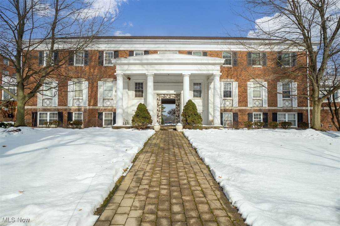 19801 Van Aken - Photo 1