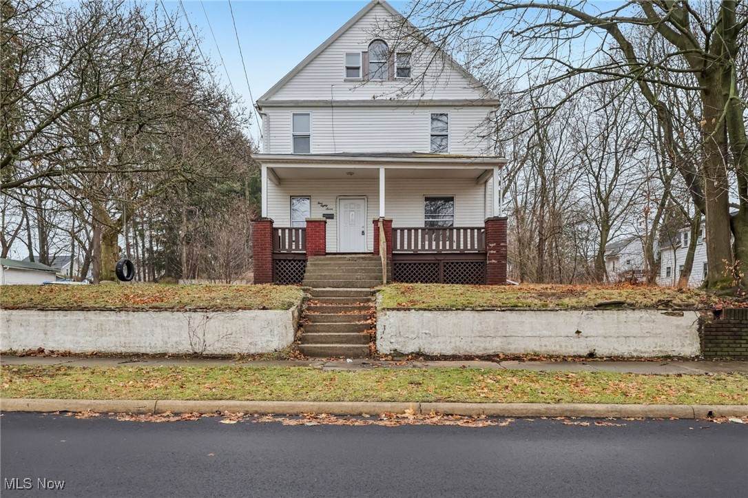 487 Bacon Avenue - Photo 1