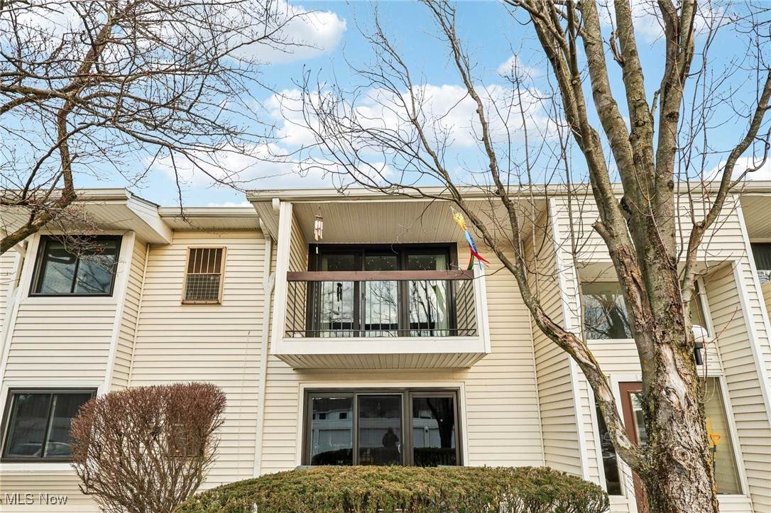 2880 Bay Drive - Photo 1